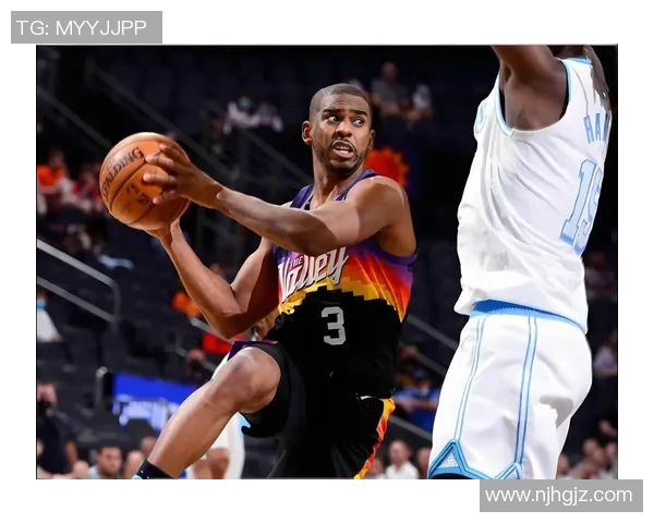 克里斯保罗的篮球传奇与职业生涯的辉煌成就回顾 克里斯保罗的篮球传奇与职业生涯的辉煌成就回顾