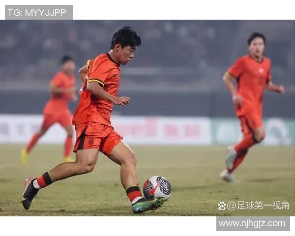 国足图文直播精彩瞬间回顾与赛后分析全方位解读比赛亮点与球员表现